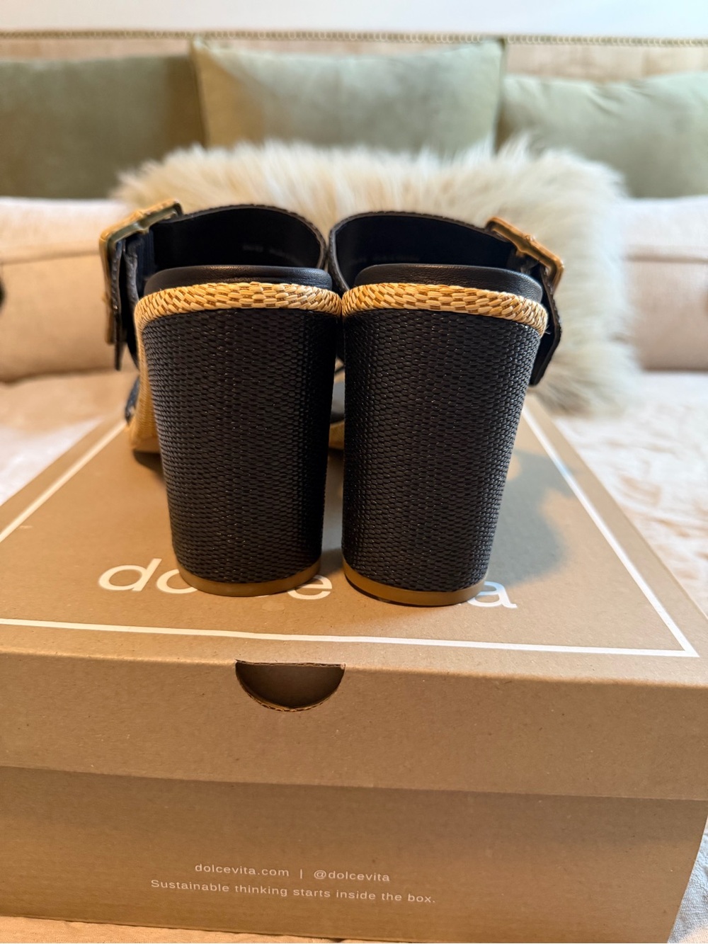 NWT Dolce Vita Onnie Black Raffia Sandal, 
Size 8.5 - Picture 4 of 9